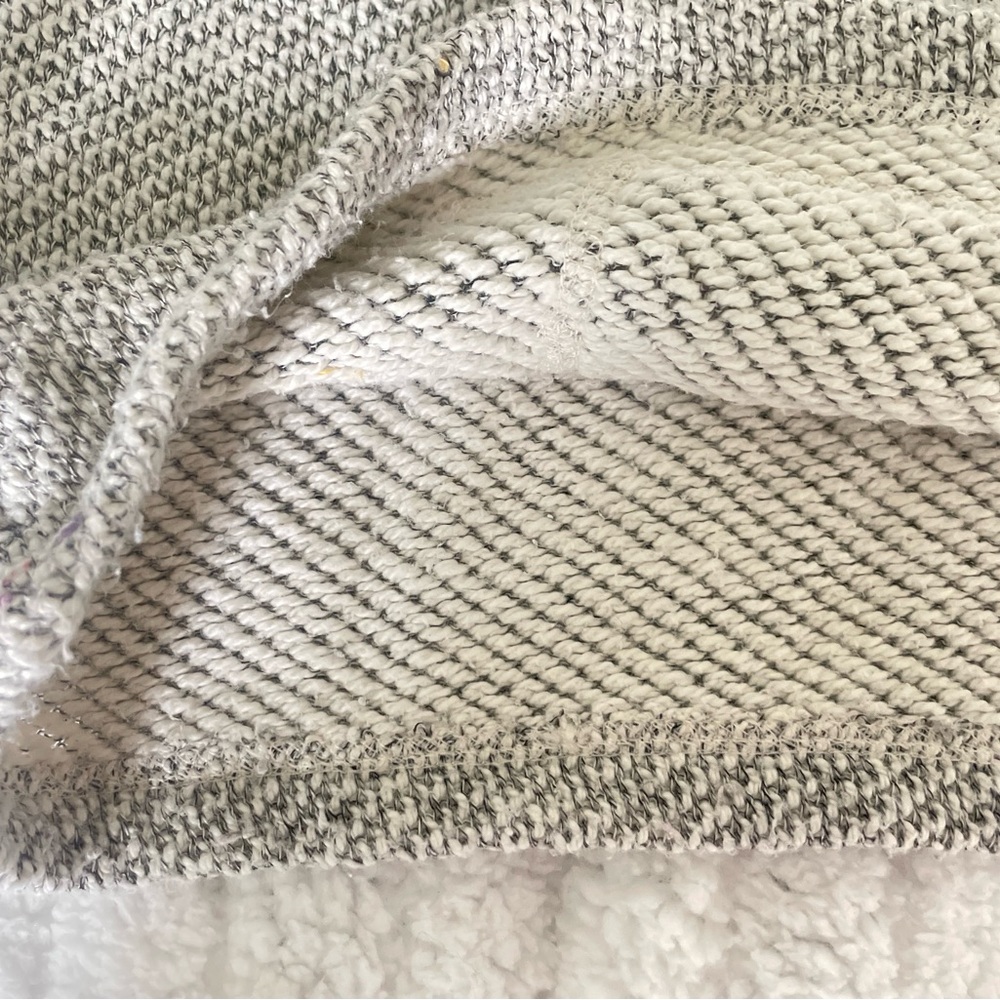 Gray Knit Hoodie with Frayed Edges - Picture 4 of 6